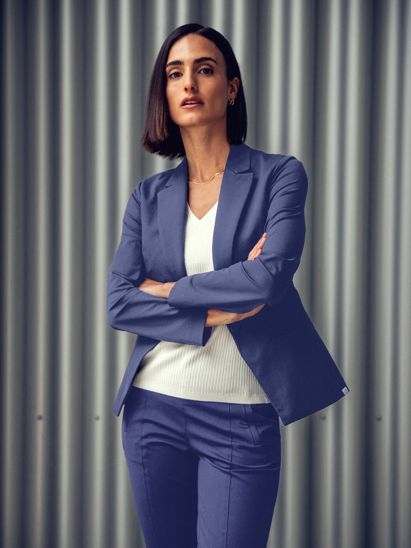 Women's Kinetic Pintuck Pant