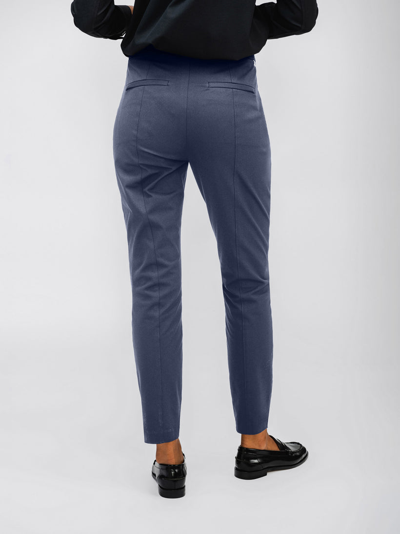 Women's Kinetic Pintuck Pant